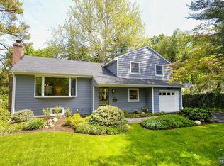 553 Lotus Rd, Ridgewood, NJ 07450