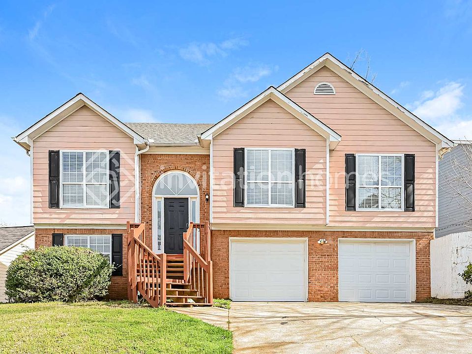 1st image of 3284 Shady Woods Cir