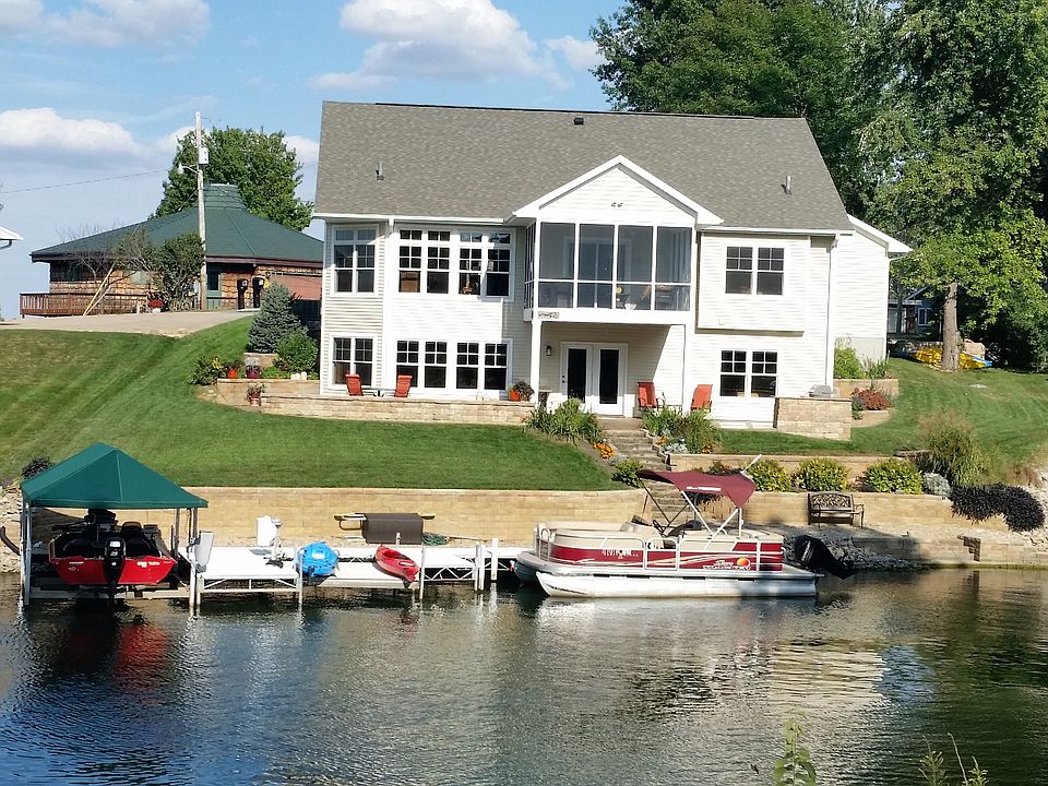 1st image of 822 Poplar Dr