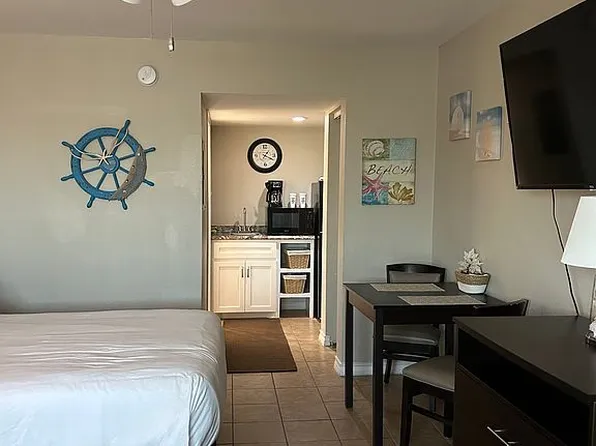 919 N Fulton Beach Rd APT 312, Fulton, TX 78358