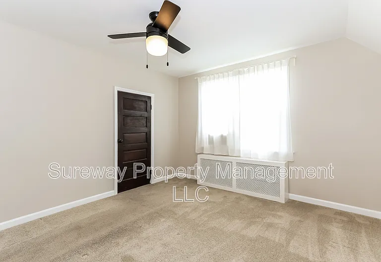 1 Chestnut Ave #B — Photo 11