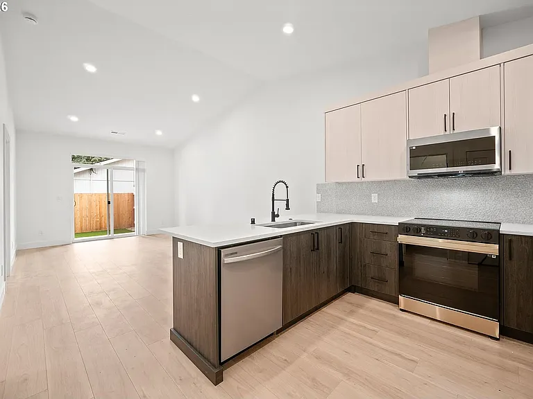 15101 NE 86th St #B — Photo 5
