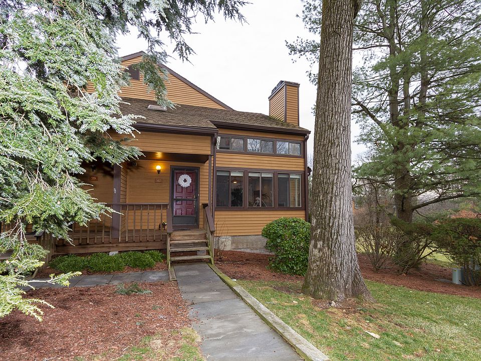 40 Fawn Ridge front view -1.jpg