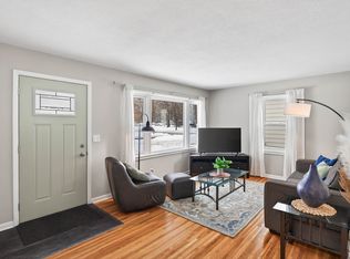422 Jefferson Ave S, Hopkins, MN 55343