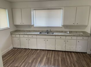 1138 Akron St, Aurora, CO 80010