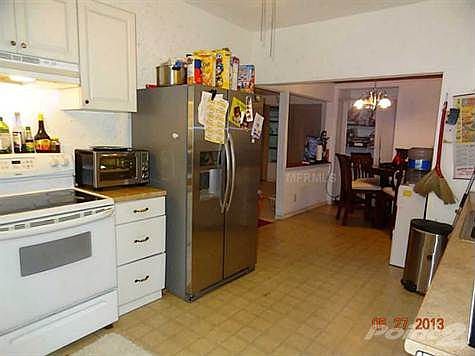 2nd image of 116 W Crest Ave