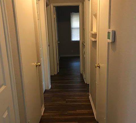 4th image of 302 Hilltop Ln