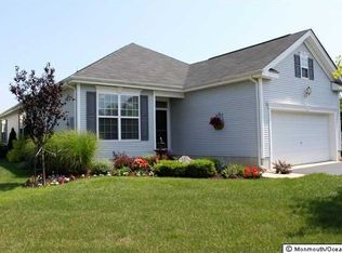 6 Trout Run Ter, Barnegat, NJ 08005