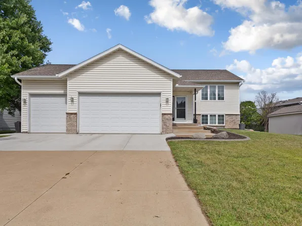 4 Lillie Ln SE, Pine Island, MN 55963