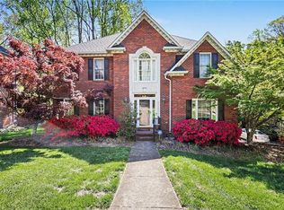 5005 Mayberry Ln, Winston Salem, NC 27106
