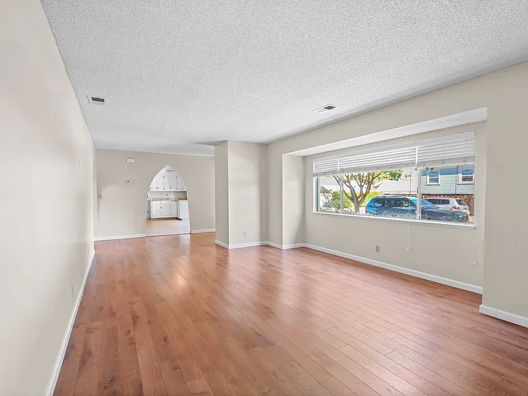 1200 Reeve St — Photo 7