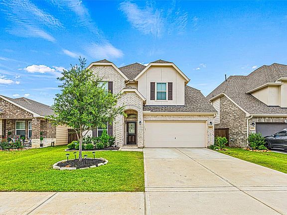 3rd image of 4410 Sandhill Terrace Lane