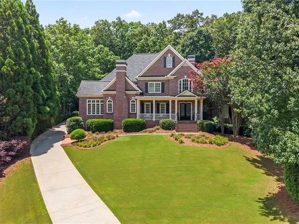 517 Gramercy Dr NE, Marietta, GA 30068