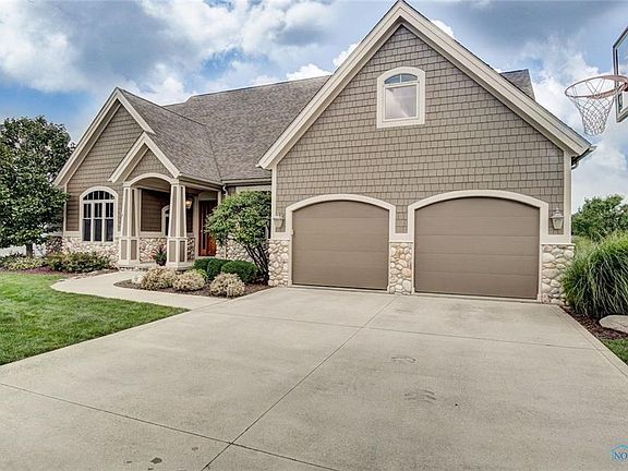 2nd image of 819 Pine Valley Dr