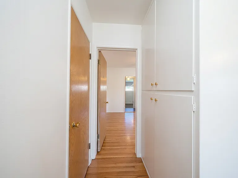 962 N Calmgrove Ave — Photo 68