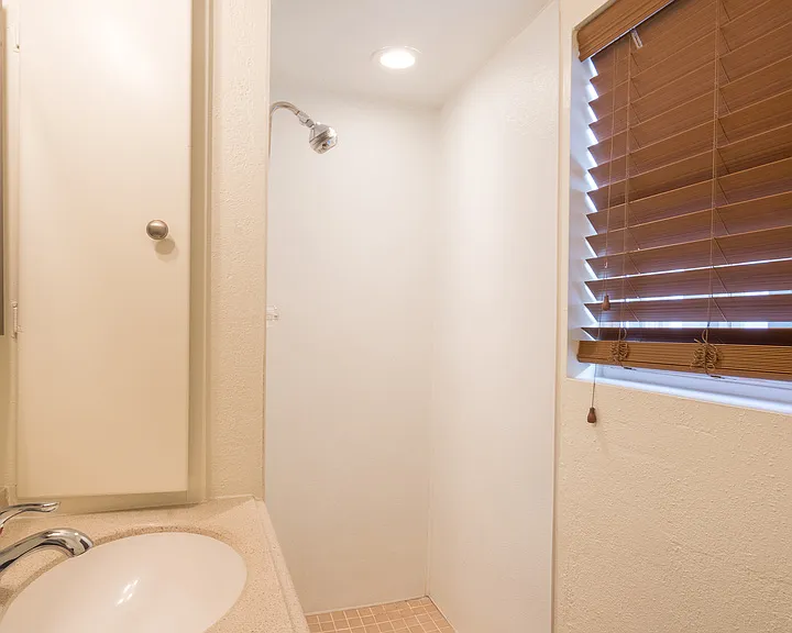 808 W Alder St — Photo 6