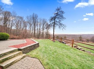 25 Round Hill Rd, Washingtonville, NY 10992