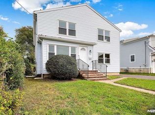 25 Allen St, Cresskill, NJ 07626