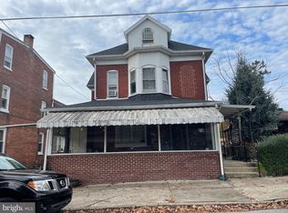 76-78 N Water St, Spring Grove, PA 17362