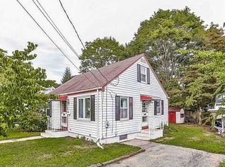 136 Homeland Ave, Warwick, RI 02886