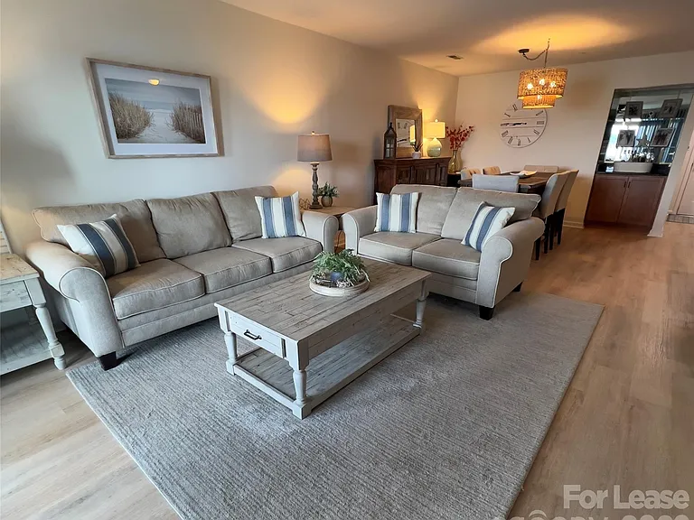 18629 Vineyard Point Ln — Photo 3