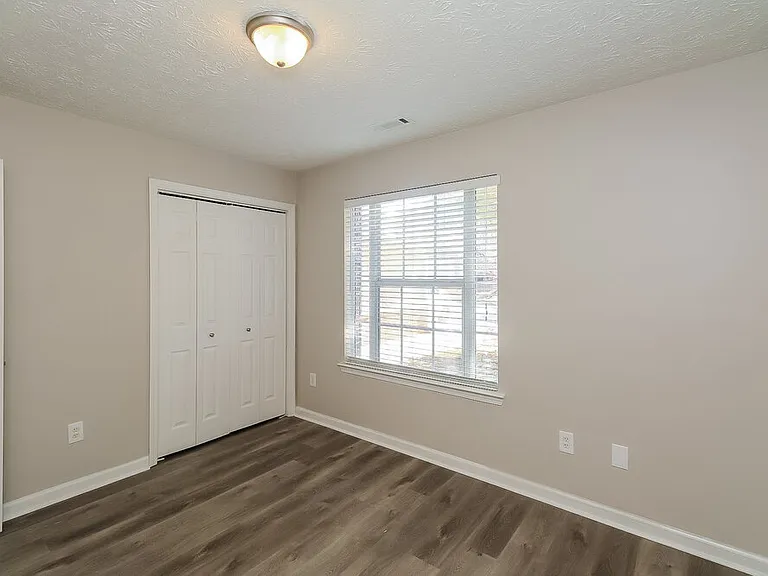 11 Grier Ln — Photo 11