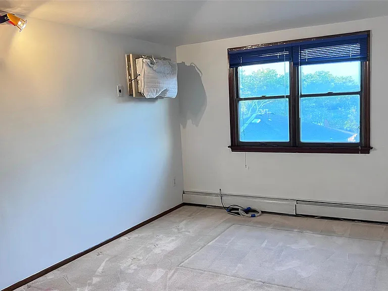 19-07 Clintonville St #2 — Photo 10