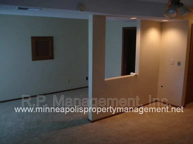 14345 Bedford Dr — Photo 8