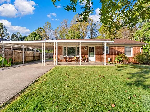 3rd image of 167 Villa Rd
