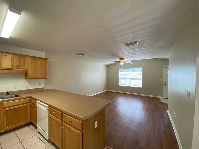 The Cove - 2210 — Photo 8