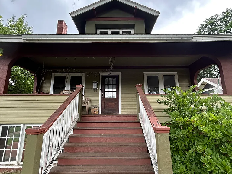 223 E Elizabeth St #223 — Photo 1