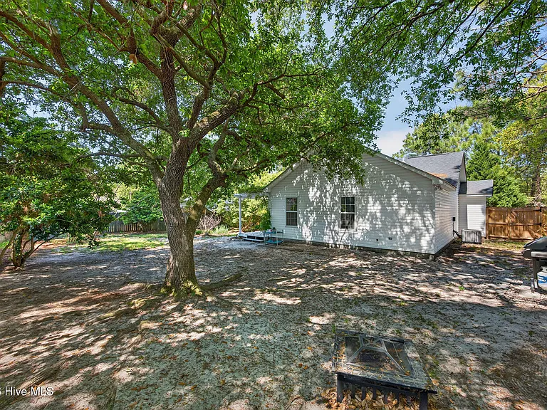 315 Tangle Oaks Ct SE — Photo 35