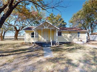 19811 E Noah Rd, Nevada, MO 64772
