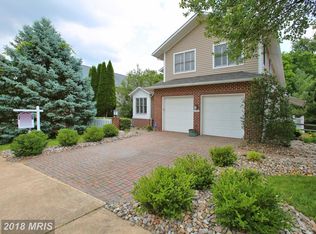20448 Tappahannock Pl, Sterling, VA 20165