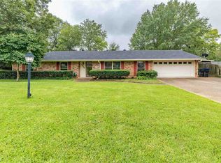 1304 Glencrest Ln, Longview, TX 75601