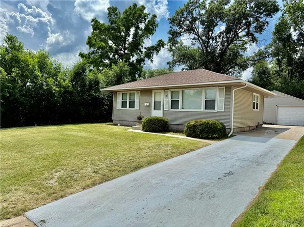 127 Isabella Dr, Decatur, IL 62521