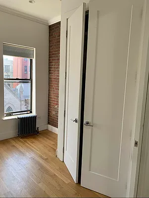 Rented by Living New York | media 11