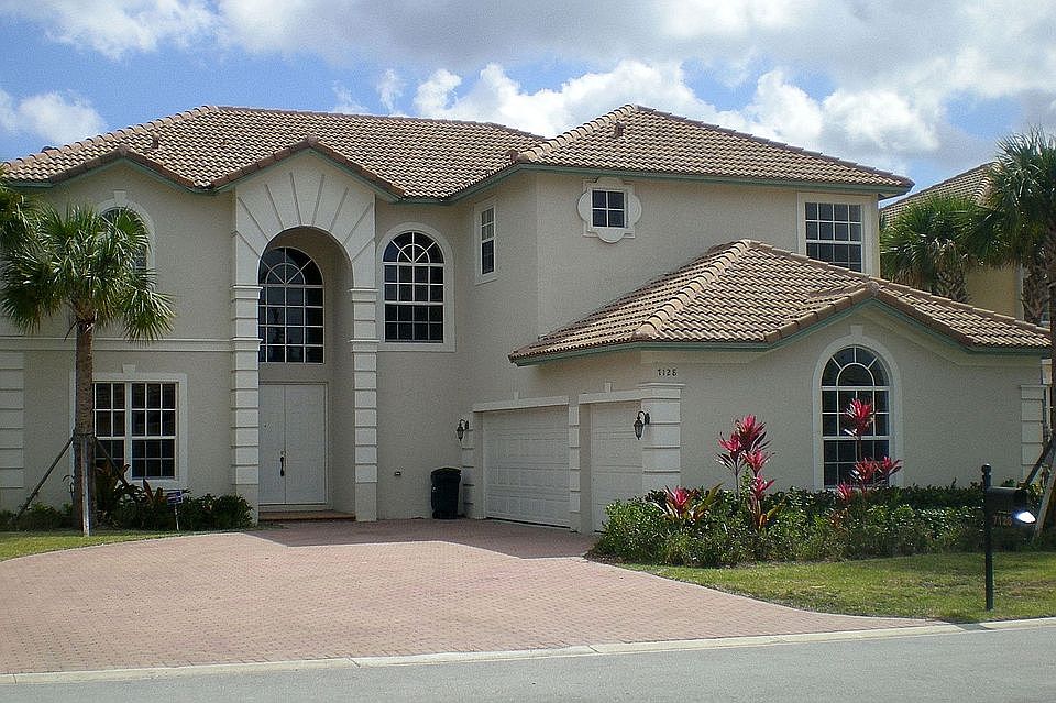 1st image of 7128 Pinecreek Way
