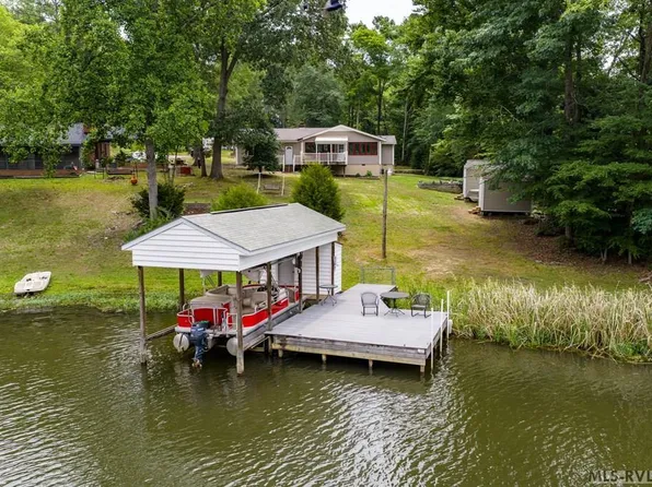 172 Baird Ln, Bracey, VA 23919