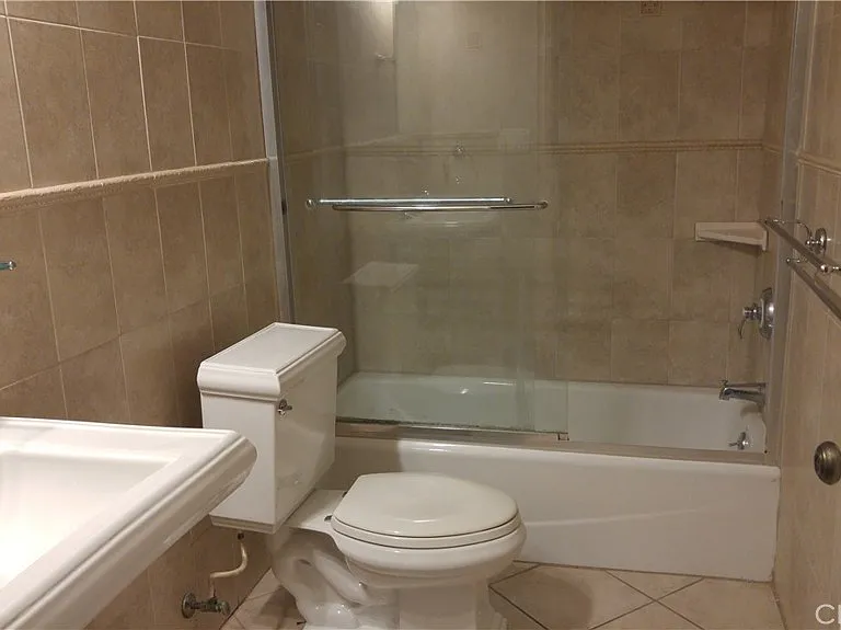365 Burchett St — Photo 22