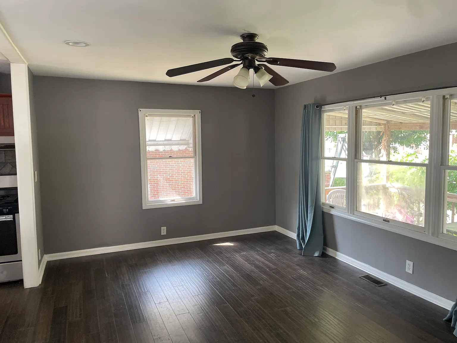3 bed, 1400 sqft, $2,000 — Photo 3