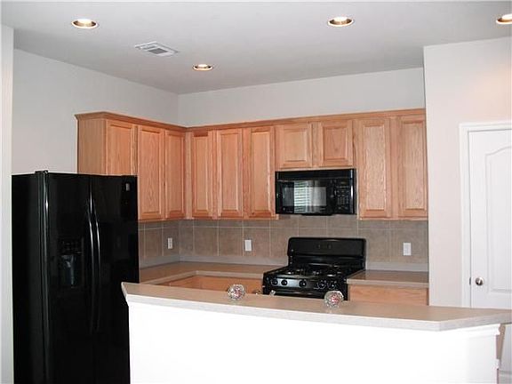 3rd image of 1929 Sorghum Hill Dr
