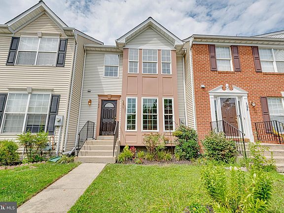 3rd image of 162 Goldsborough Dr