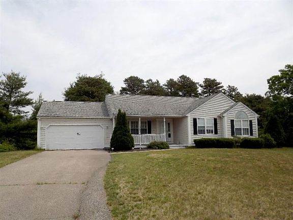 2nd image of 353 Lunns Way