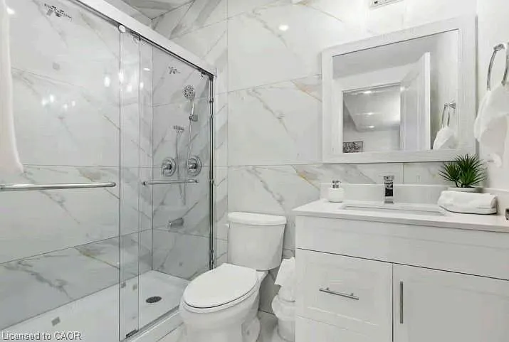 1156 Swan St #LOWER — Photo 16