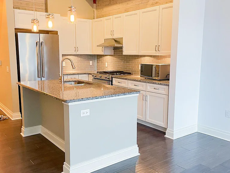 41 W Lemon St #207 — Photo 8