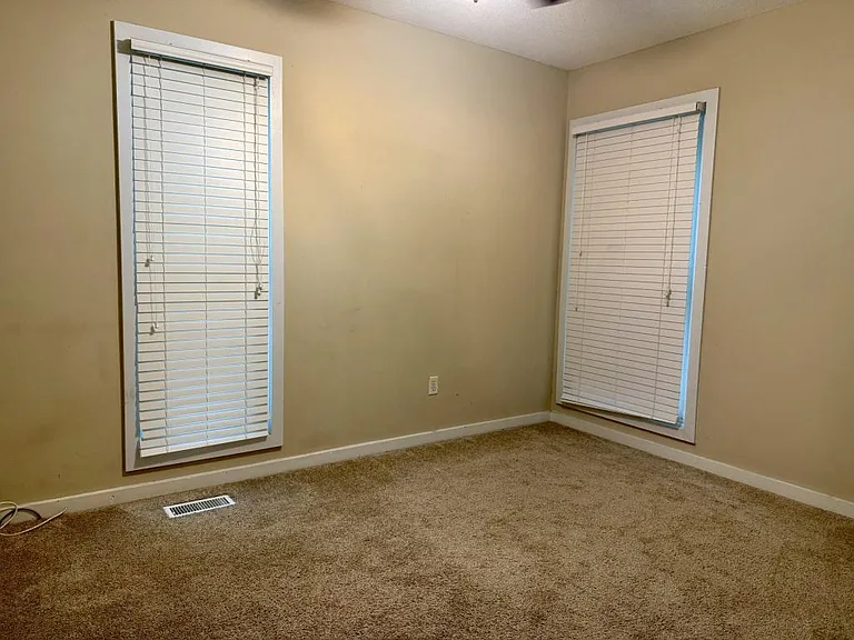 5745 Waterwood Dr — Photo 18