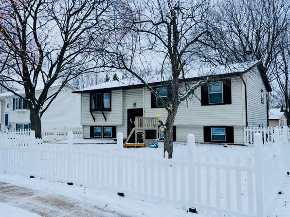 1952 Garland AVENUE, Waukesha, WI 53188