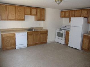 82 W Main St #B, Stafford Springs, CT 06076