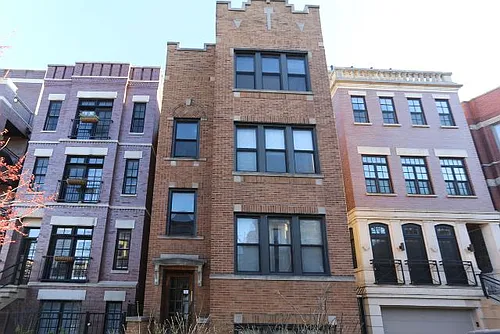 849 W Fletcher St Photo 1